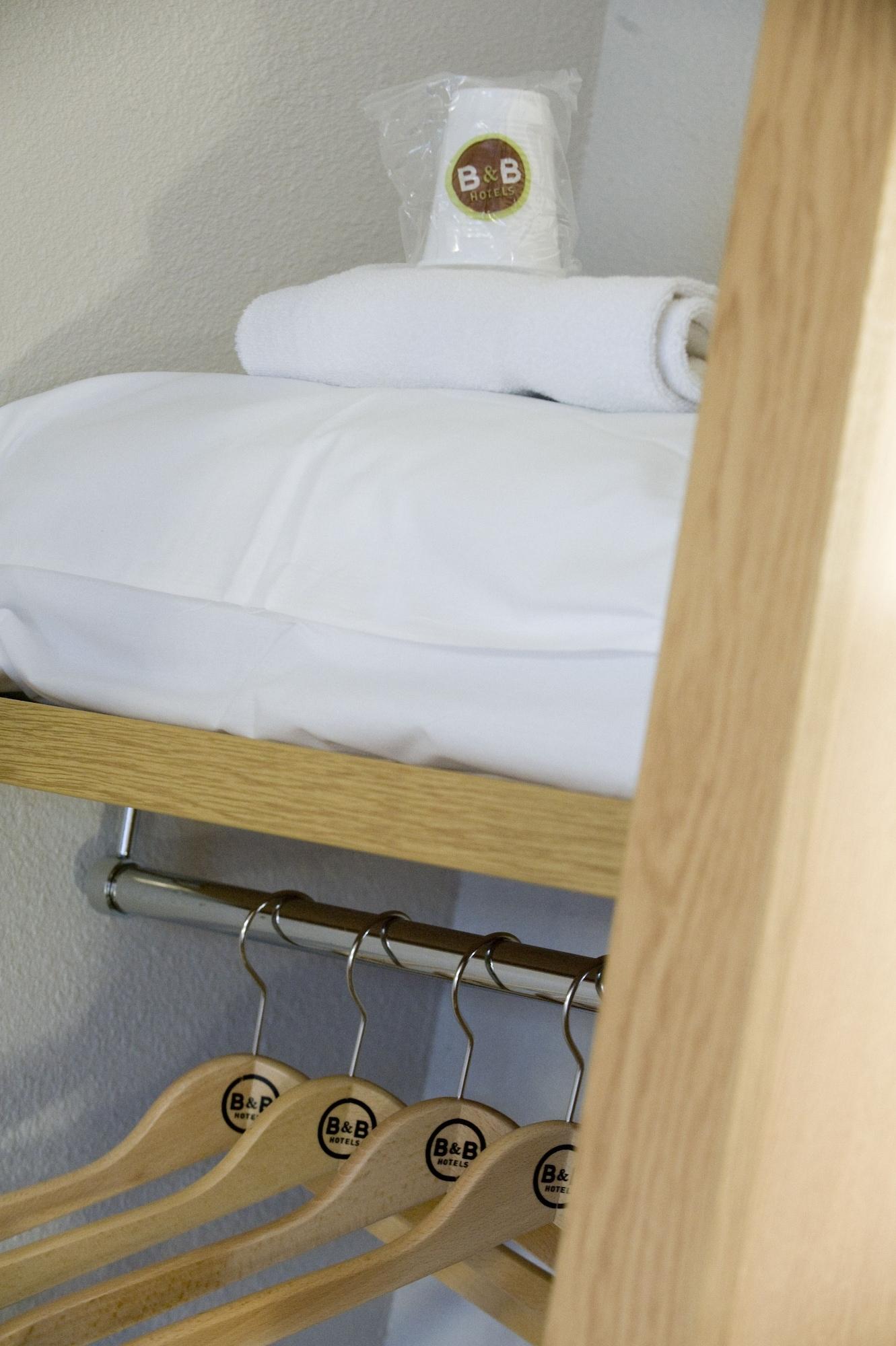 B&B Hotel Frejus Puget-Sur-Argens Eksteriør bilde