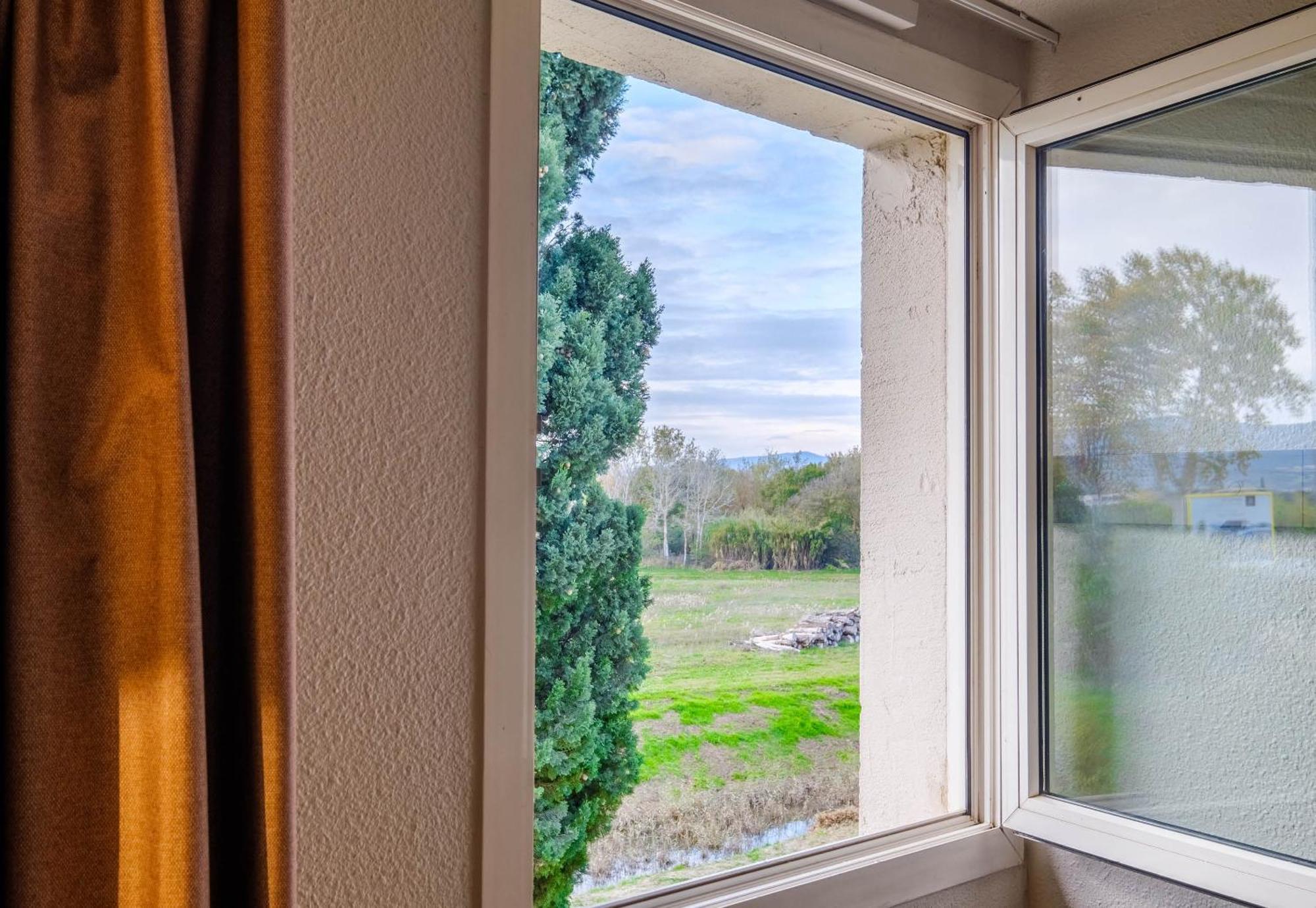 B&B Hotel Frejus Puget-Sur-Argens Eksteriør bilde