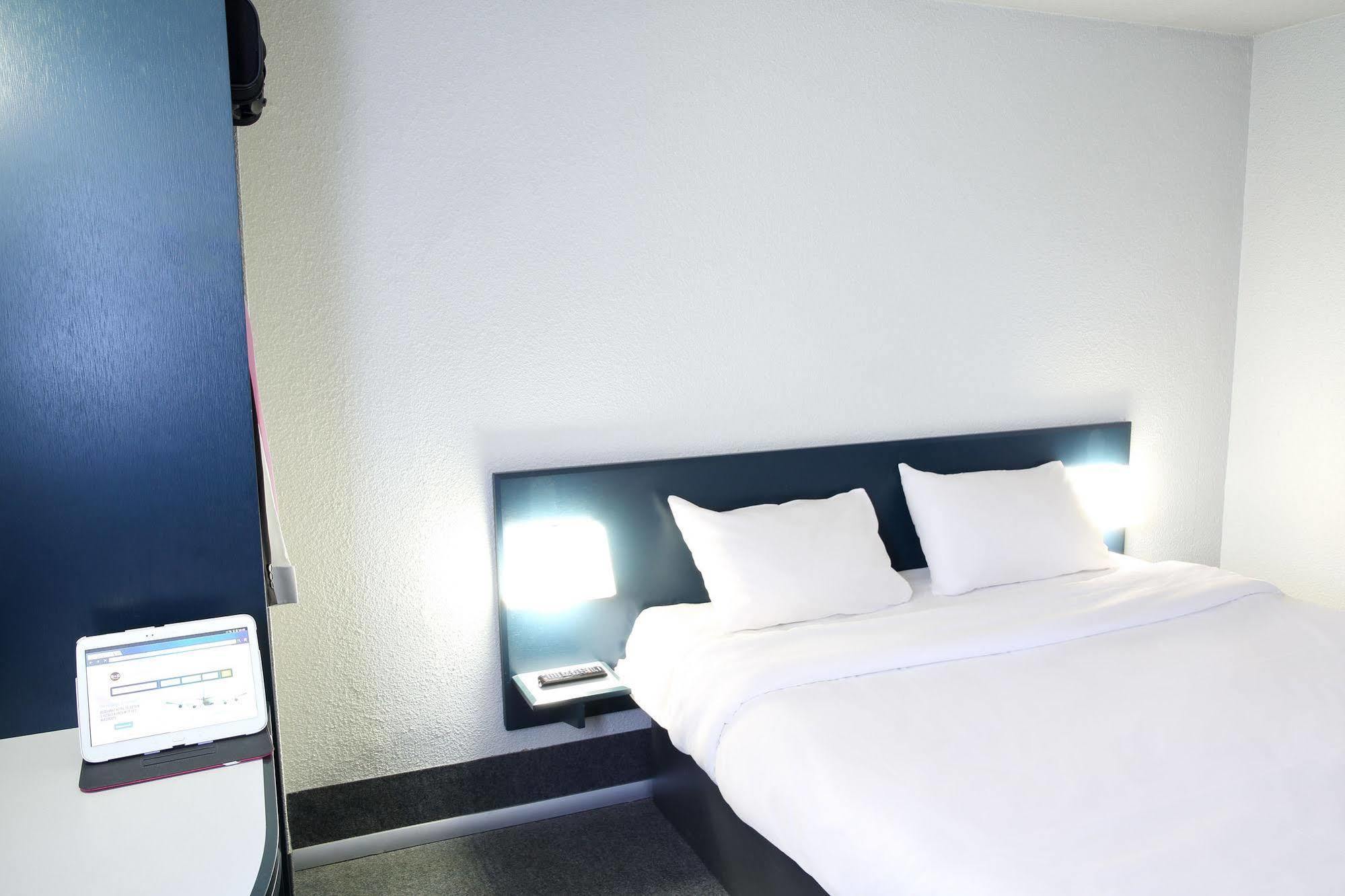 B&B Hotel Frejus Puget-Sur-Argens Eksteriør bilde