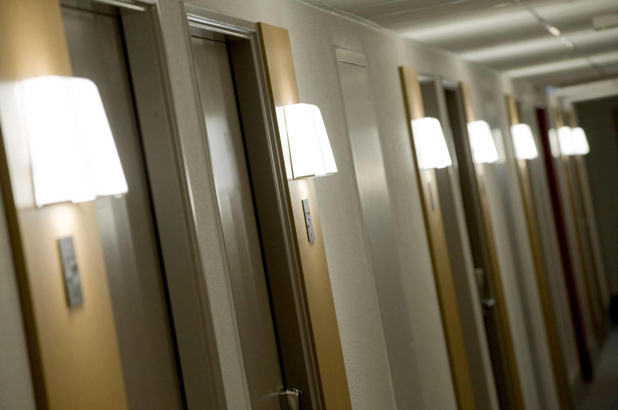 B&B Hotel Frejus Puget-Sur-Argens Eksteriør bilde